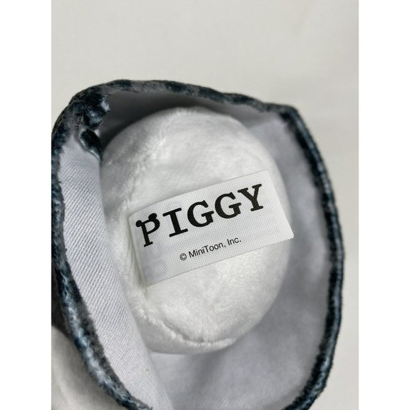 Piggy Willow Roblox Collectible Plush White Pig 8" & DLC Code Series 2 - Picture 5 of 12